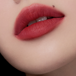 Muzigae Mansion Moodwear Blur Lipstick 008 Revenge applied on lips, showing velvety semi-matte color