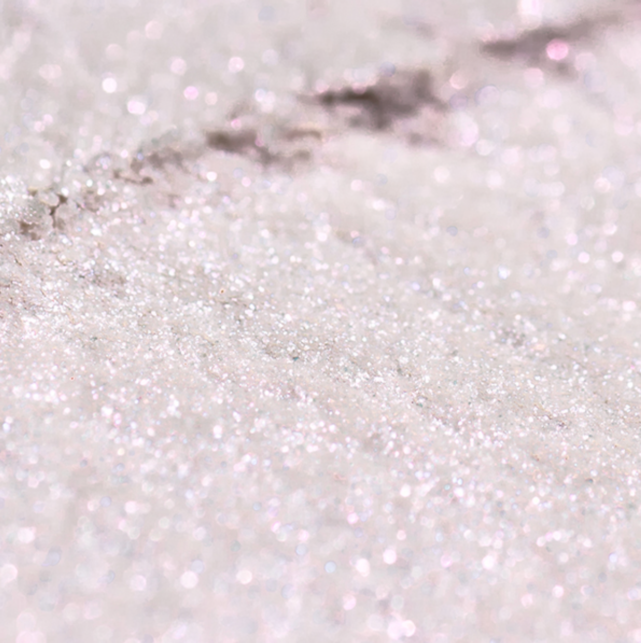 Close-up texture swatch of Muzigae Mansion Fitting Blush Highlighter in Fabulous showcasing its soft, luminous finish